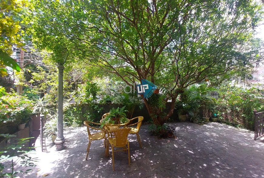 Foto 1 de Casa com 5 Quartos à venda, 339m² em Jardim Botânico, Rio de Janeiro