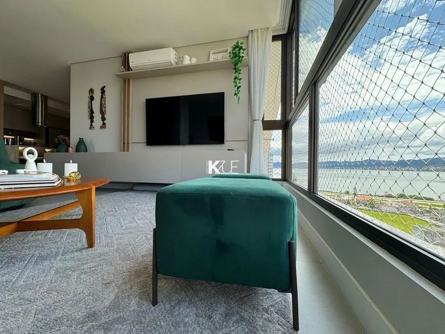 Foto 1 de Apartamento com 3 Quartos à venda, 116m² em Balneário, Florianópolis