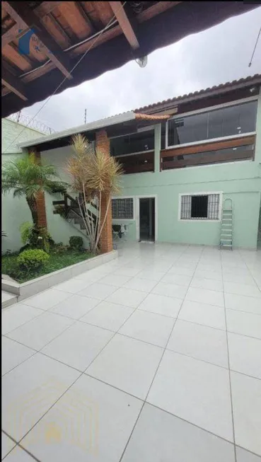 Foto 1 de Casa com 3 Quartos à venda, 177m² em Gopouva, Guarulhos