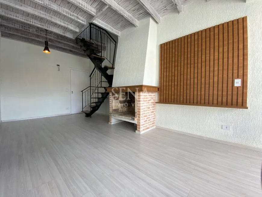 Foto 1 de Apartamento com 3 Quartos à venda, 110m² em Vila Abernessia, Campos do Jordão