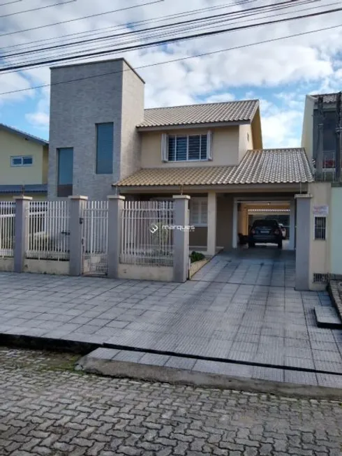 Foto 1 de Casa com 3 Quartos à venda, 337m² em Três Vendas, Pelotas