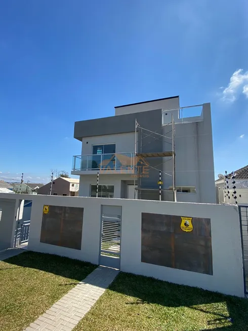 Foto 1 de Casa com 3 Quartos à venda, 170m² em Fazendinha, Curitiba