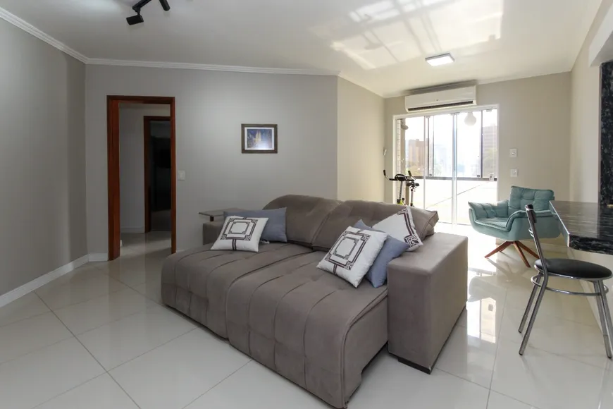 Foto 1 de Apartamento com 3 Quartos à venda, 111m² em Centro, Canoas