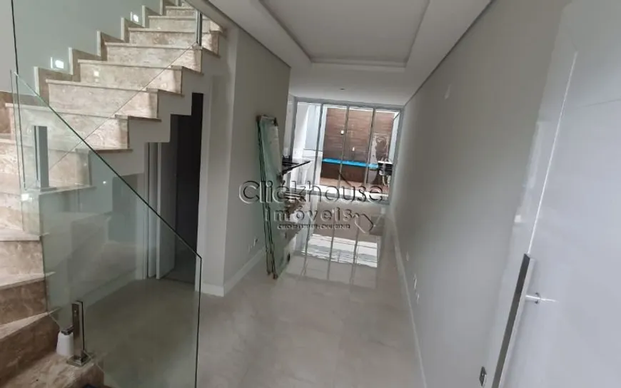 Foto 1 de Casa com 2 Quartos à venda, 69m² em Jardim D'abril, Osasco