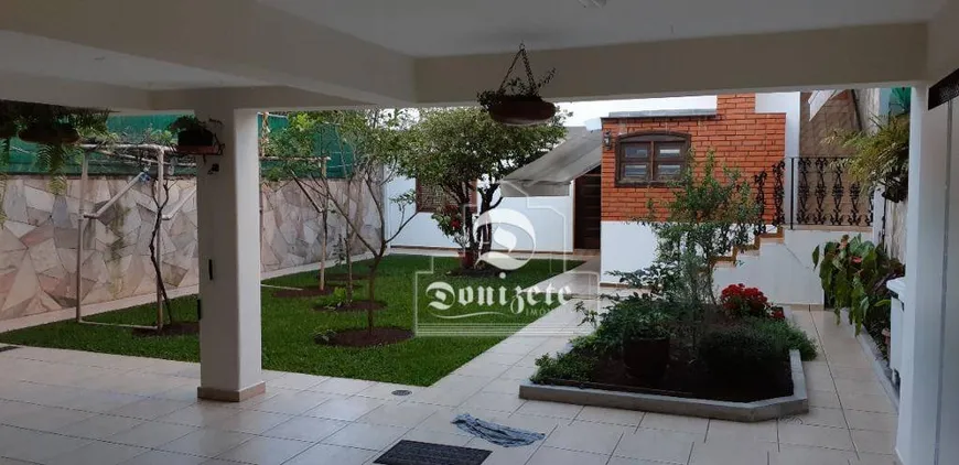 Foto 1 de Casa com 3 Quartos à venda, 471m² em Campestre, Santo André