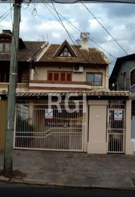 Foto 1 de Casa com 3 Quartos à venda, 196m² em Vila Assunção, Porto Alegre