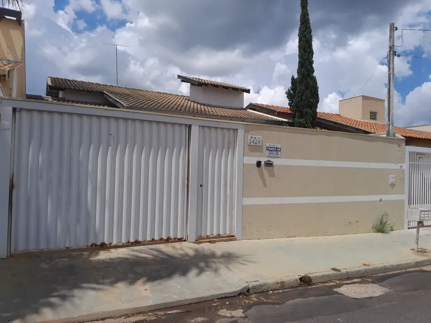 Foto 1 de Casa com 3 Quartos à venda, 130m² em Residencial Regissol I, Mirassol