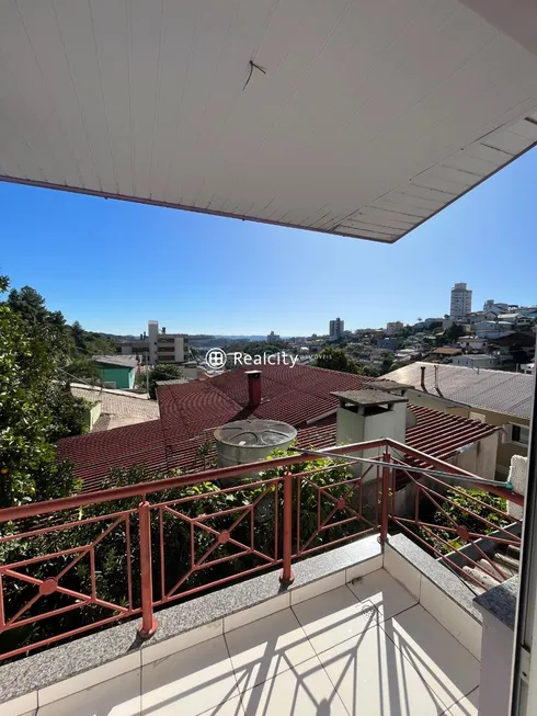 Foto 1 de Casa com 5 Quartos à venda, 130m² em Santa Rita, Bento Gonçalves