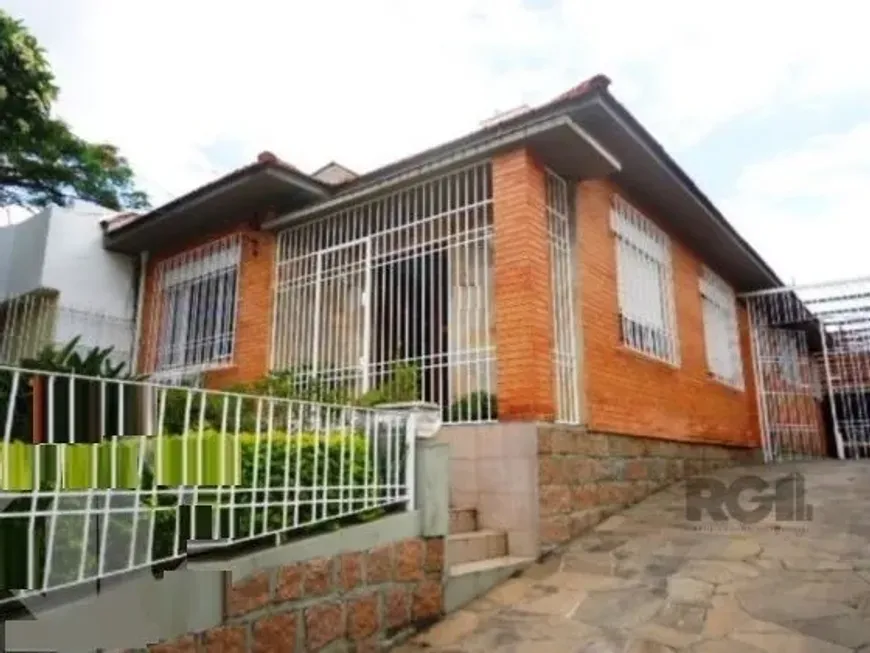 Foto 1 de Casa com 3 Quartos à venda, 151m² em Partenon, Porto Alegre