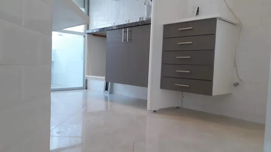 Foto 1 de Apartamento com 3 Quartos à venda, 70m² em Vila Gomes, São Paulo