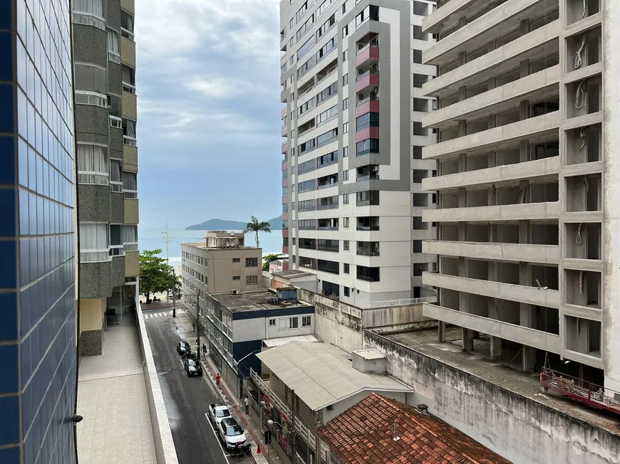 Foto 1 de Apartamento com 3 Quartos à venda, 123m² em Centro, Balneário Camboriú