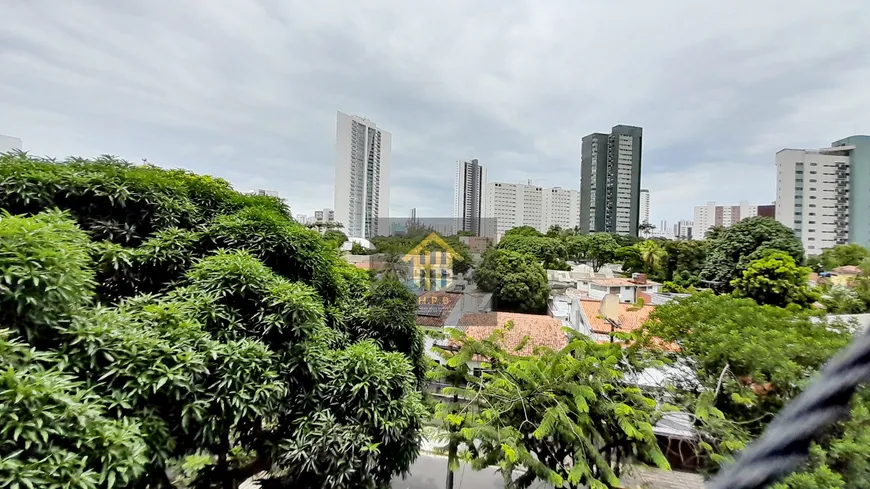 Foto 1 de Apartamento com 4 Quartos à venda, 180m² em Casa Forte, Recife