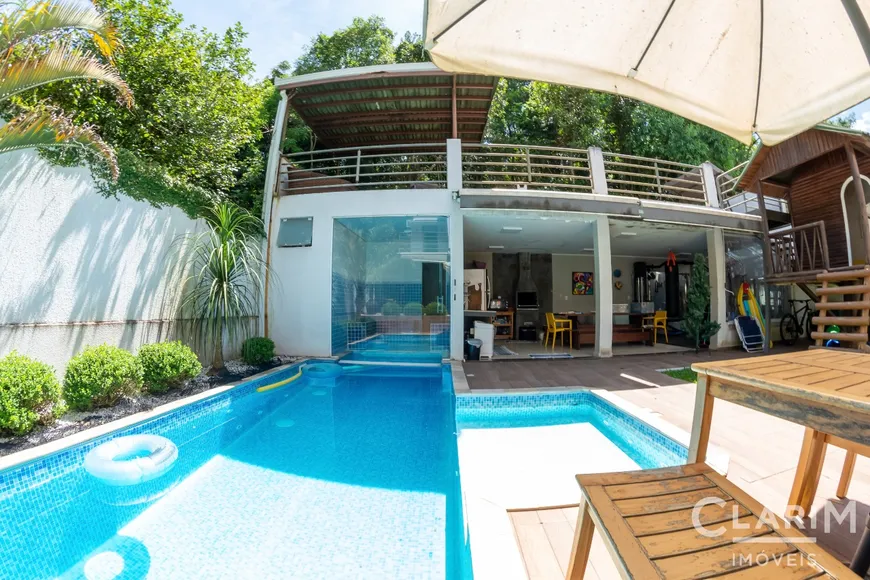 Foto 1 de Casa de Condomínio com 3 Quartos à venda, 360m² em Xaxim, Curitiba