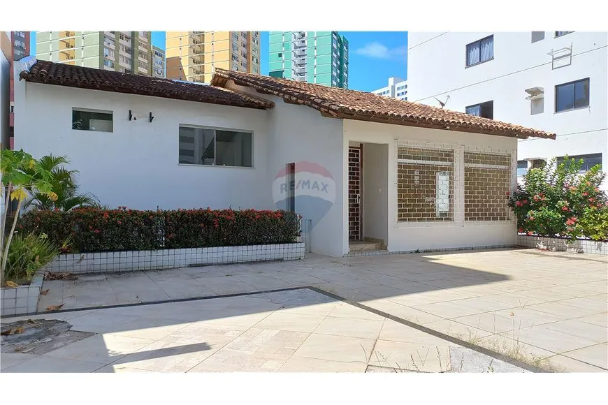 Foto 1 de Casa com 3 Quartos para alugar, 421m² em Pituba, Salvador