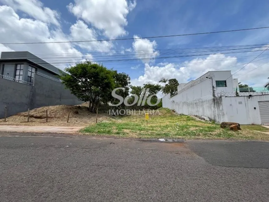 Foto 1 de Lote/Terreno à venda, 360m² em Jardim Inconfidência, Uberlândia