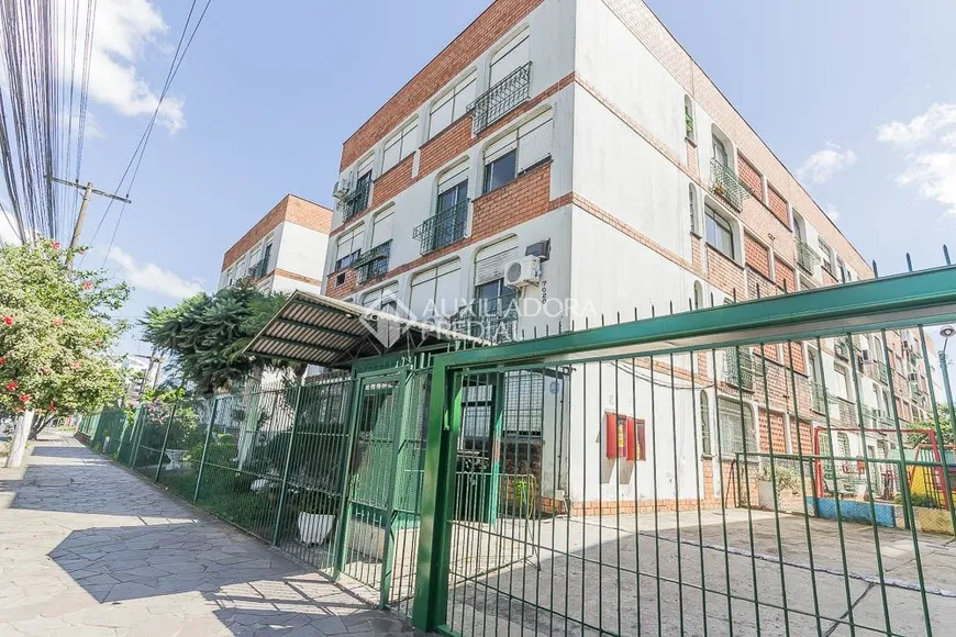 Foto 1 de Apartamento com 2 Quartos para alugar, 60m² em Jardim Botânico, Porto Alegre