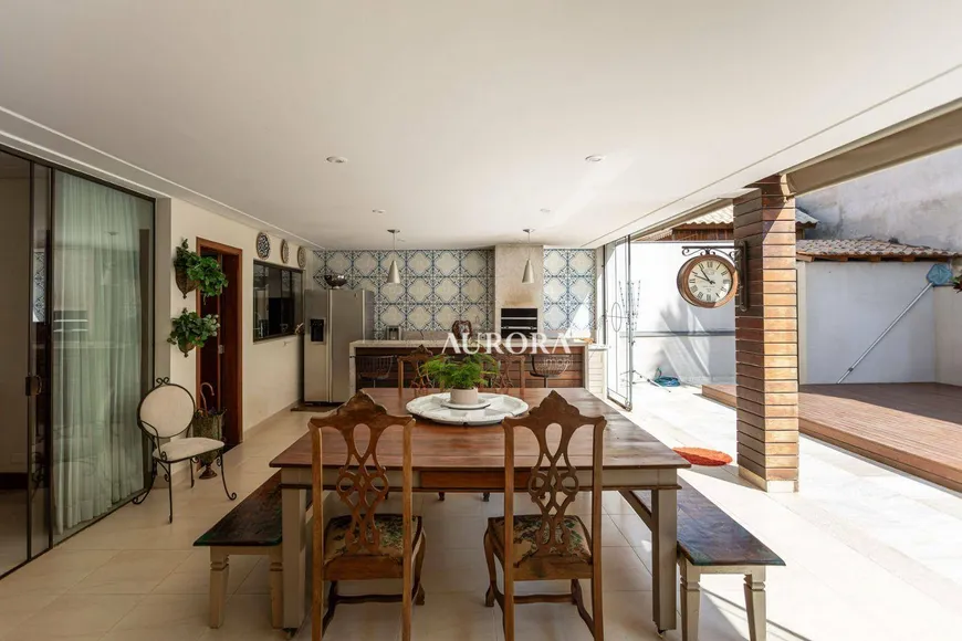 Foto 1 de Casa de Condomínio com 4 Quartos à venda, 350m² em Esperanca, Londrina