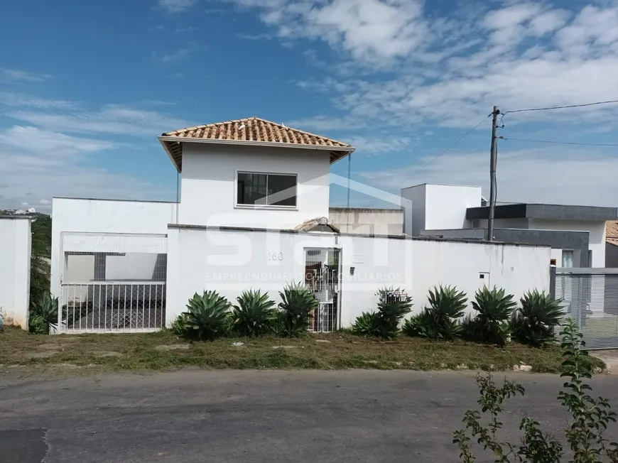 Foto 1 de Casa com 2 Quartos à venda, 100m² em Jardim Imperial, Lagoa Santa