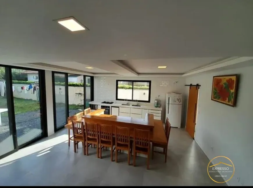 Foto 1 de Casa com 2 Quartos à venda, 200m² em Vivendas do Lago, Sorocaba