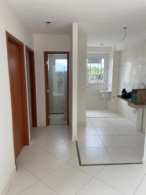 Foto 1 de Apartamento com 2 Quartos à venda, 41m² em Jardim Limoeiro, Camaçari