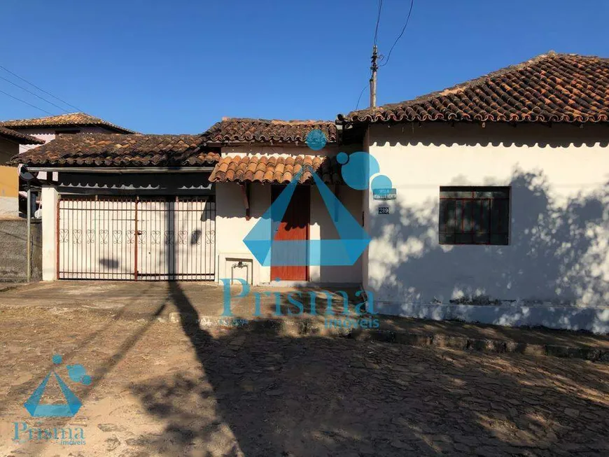 Foto 1 de Casa com 2 Quartos à venda, 90m² em Centro, Santa Bárbara