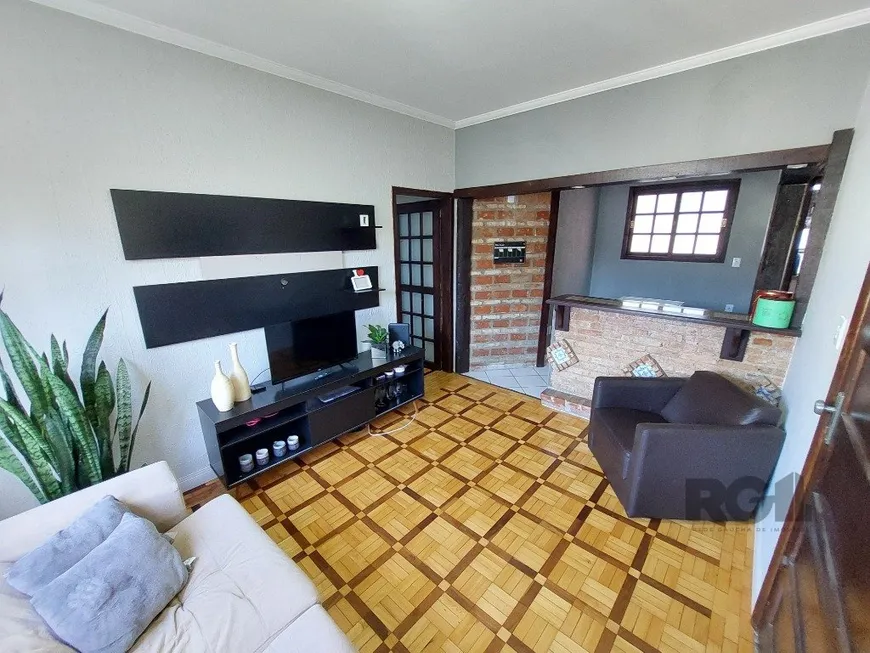 Foto 1 de Apartamento com 3 Quartos à venda, 81m² em Rio Branco, Porto Alegre