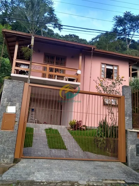 Foto 1 de Casa com 4 Quartos à venda, 120m² em Córrego Grande, Florianópolis