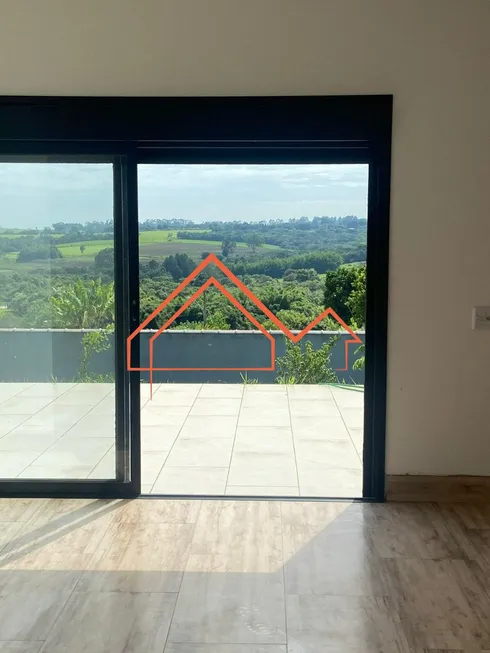 Foto 1 de Casa de Condomínio com 3 Quartos à venda, 320m² em , Aracoiaba da Serra