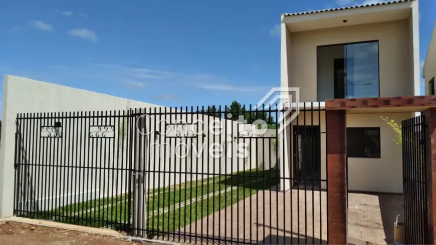 Foto 1 de Sobrado com 2 Quartos à venda, 60m² em Uvaranas, Ponta Grossa