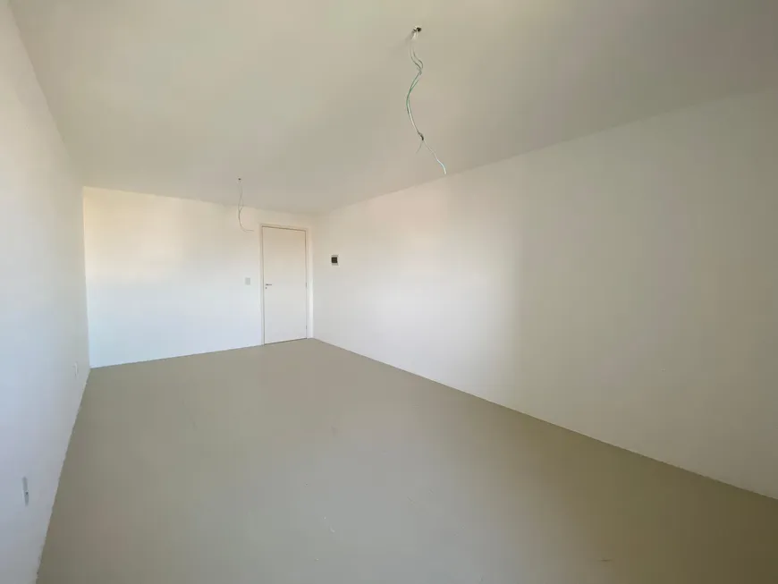 Foto 1 de Sala Comercial com 1 Quarto à venda, 26m² em Jereissati I, Maracanaú