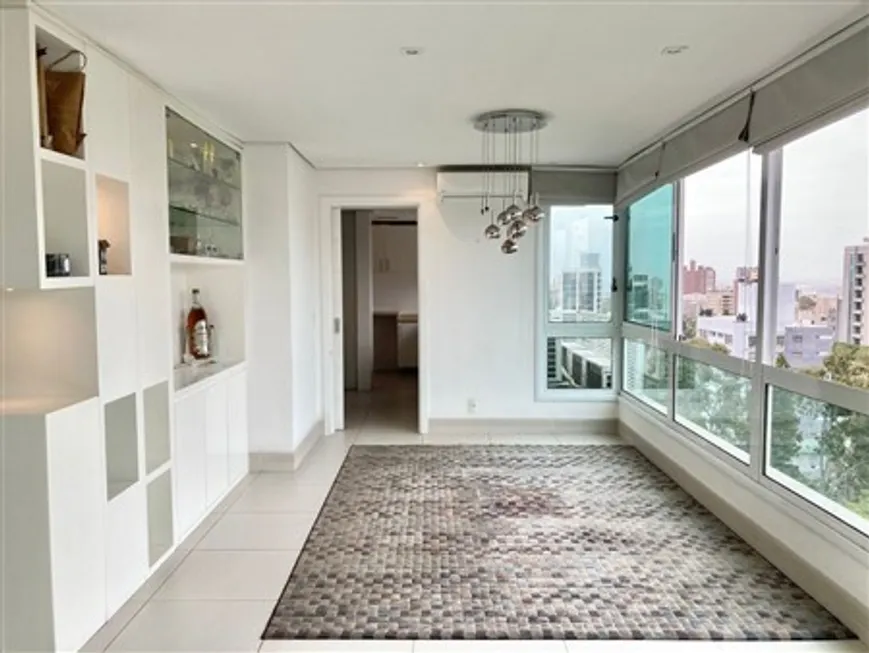 Foto 1 de Apartamento com 2 Quartos à venda, 113m² em Auxiliadora, Porto Alegre