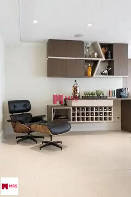 Foto 1 de Apartamento com 3 Quartos à venda, 161m² em Vila Romana, São Paulo