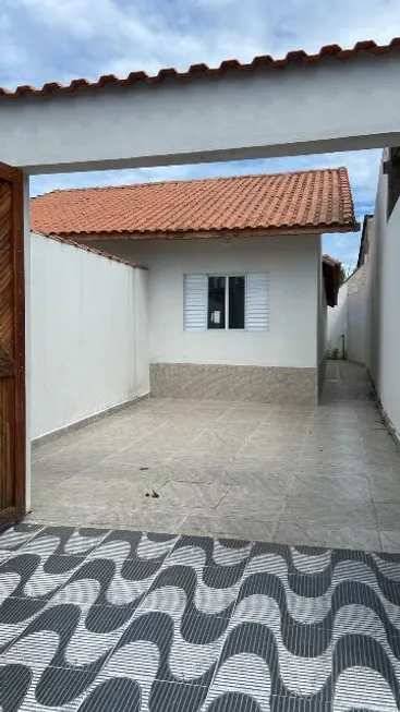 Foto 1 de Casa com 2 Quartos à venda, 50m² em Verde Mar, Itanhaém