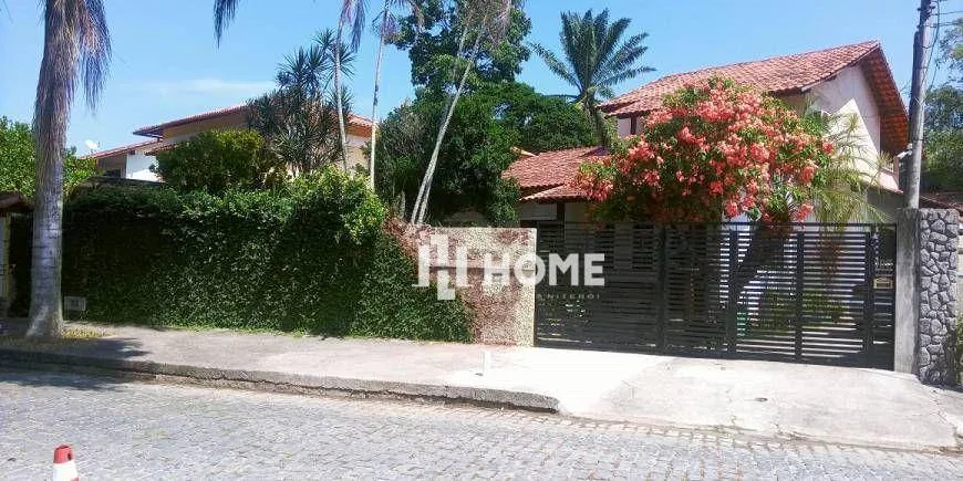 Foto 1 de Casa com 5 Quartos para alugar, 300m² em Itaipu, Niterói