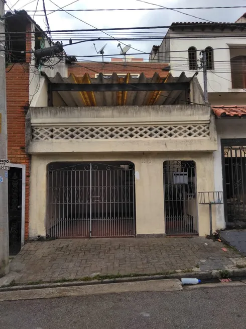 Foto 1 de Sobrado com 4 Quartos à venda, 256m² em Campestre, Santo André