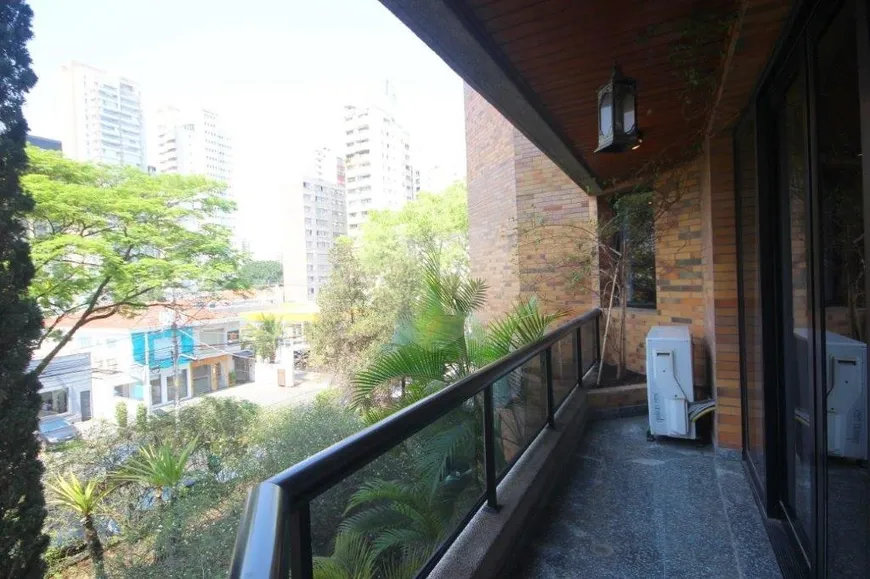 Foto 1 de Apartamento com 4 Quartos à venda, 183m² em Moema, São Paulo