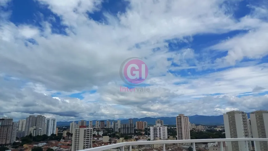 Foto 1 de Cobertura com 3 Quartos para venda ou aluguel, 181m² em Jardim Eulália, Taubaté