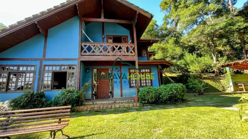 Foto 1 de Casa de Condomínio com 4 Quartos à venda, 330m² em Itaipava, Petrópolis