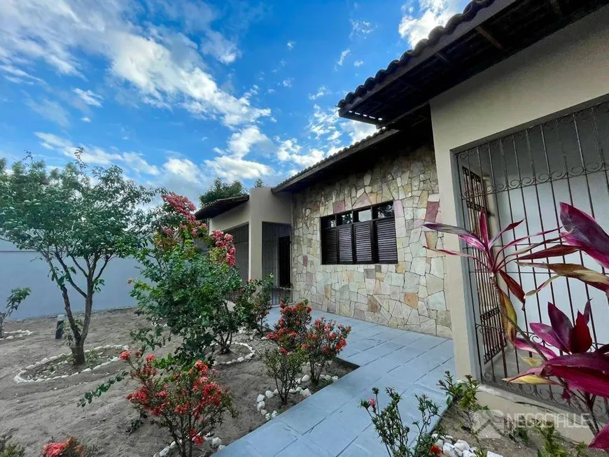 Foto 1 de Casa com 4 Quartos à venda, 300m² em Bodocongo, Campina Grande