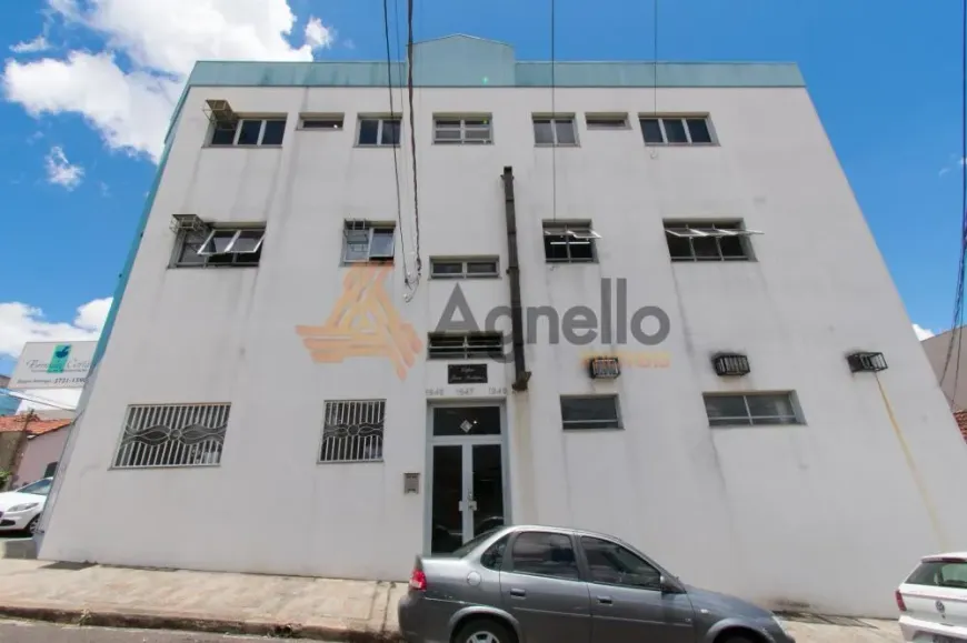 Foto 1 de Sala Comercial com 4 Quartos para alugar, 44m² em Centro, Franca