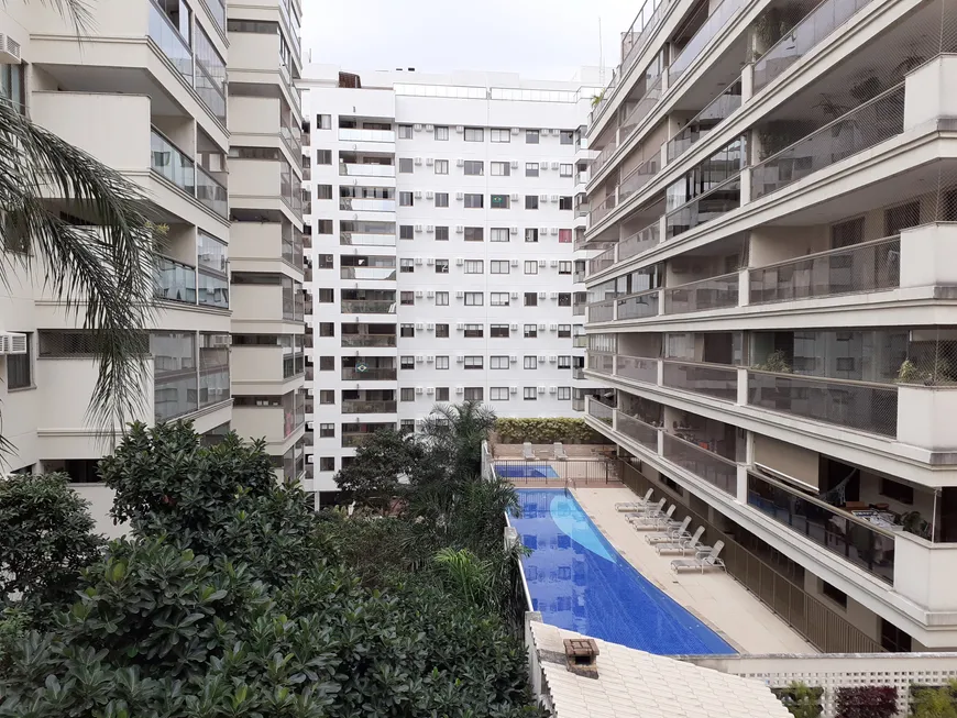 Foto 1 de Apartamento com 4 Quartos à venda, 215m² em Tijuca, Rio de Janeiro