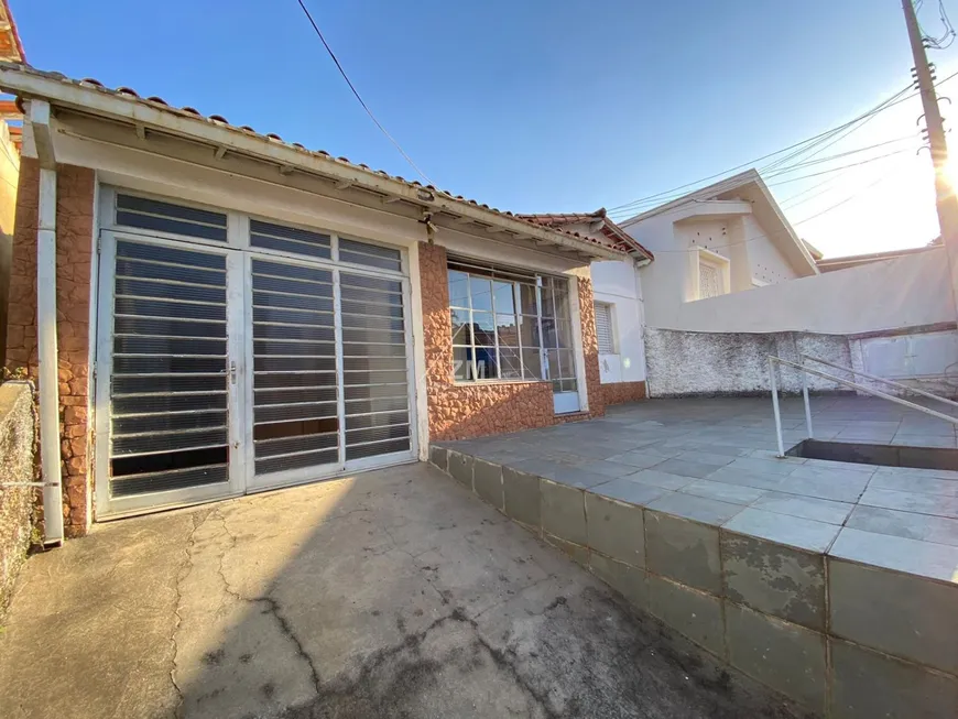 Foto 1 de Casa com 2 Quartos à venda, 300m² em Vila João Jorge, Campinas