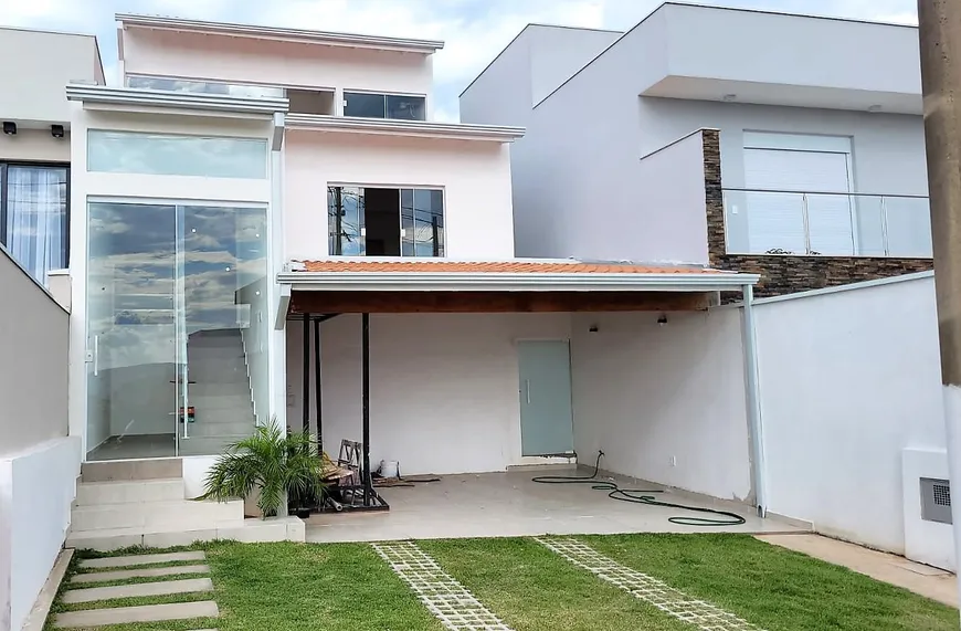 Foto 1 de Casa de Condomínio com 3 Quartos à venda, 130m² em Vila Aparecida, Jundiaí
