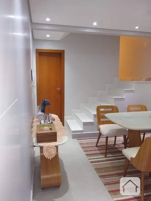 Foto 1 de Sobrado com 2 Quartos à venda, 96m² em Jardim Claudia, São Paulo