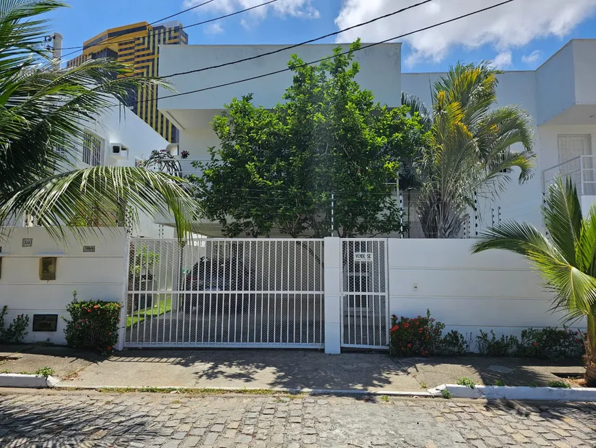 Foto 1 de Casa com 4 Quartos à venda, 220m² em Ponta Negra, Natal