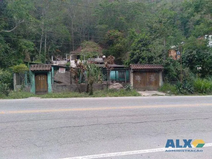 Foto 1 de Lote/Terreno à venda, 825m² em Engenho do Mato, Niterói