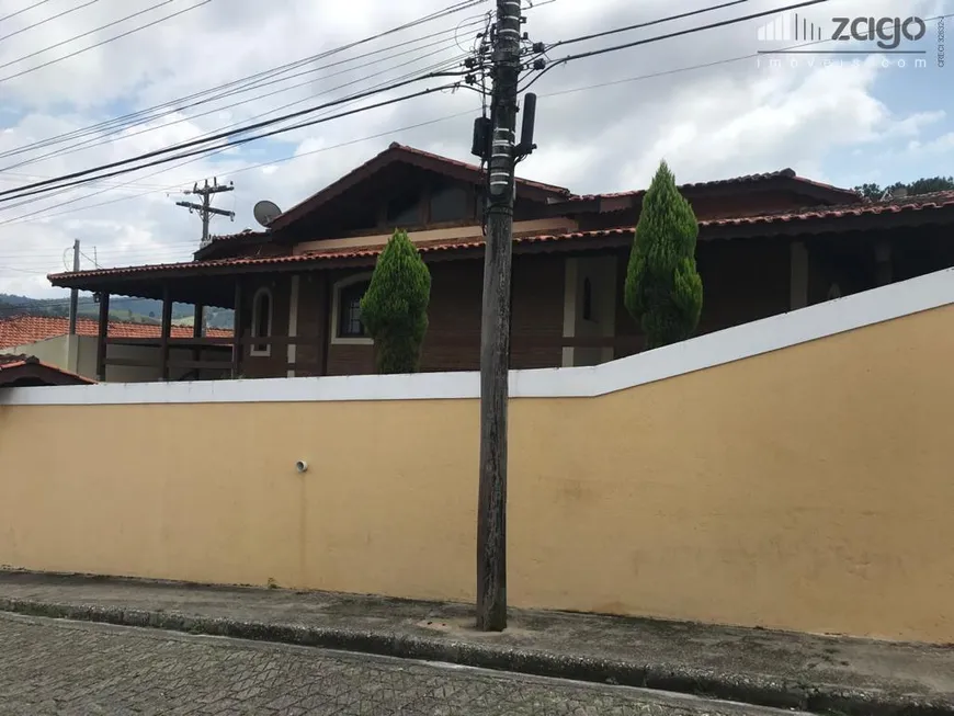 Foto 1 de Casa com 3 Quartos à venda, 250m² em Centro, Piracaia