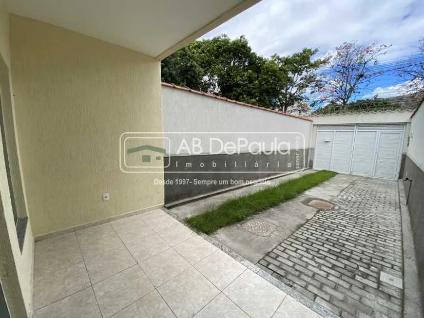 Foto 1 de Casa com 2 Quartos à venda, 96m² em Bangu, Rio de Janeiro