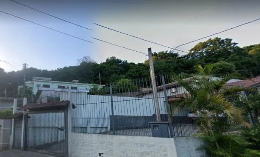 Foto 1 de Casa com 3 Quartos à venda, 270m² em Cavalhada, Porto Alegre