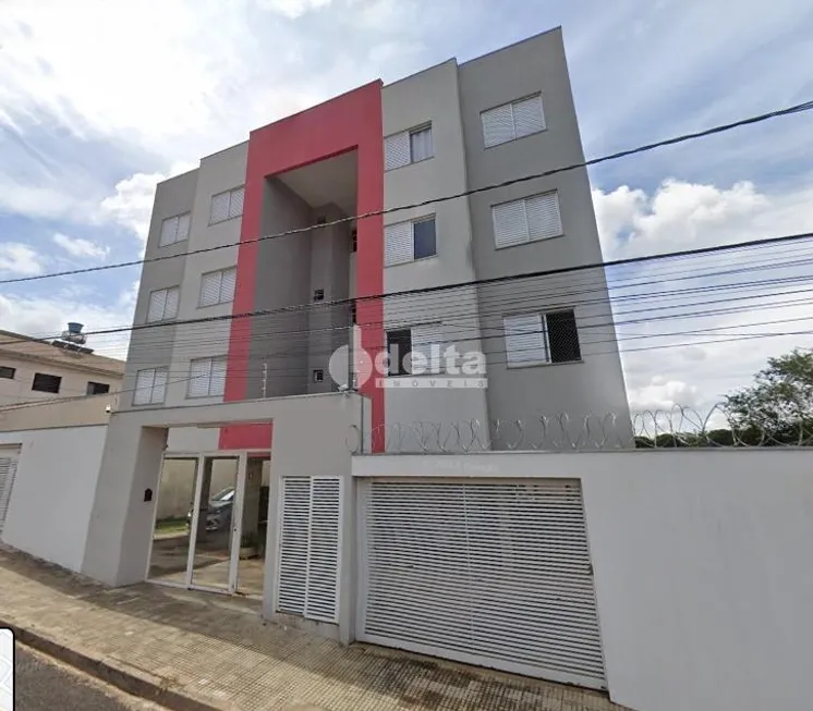 Foto 1 de Apartamento com 2 Quartos à venda, 50m² em Brasil, Uberlândia